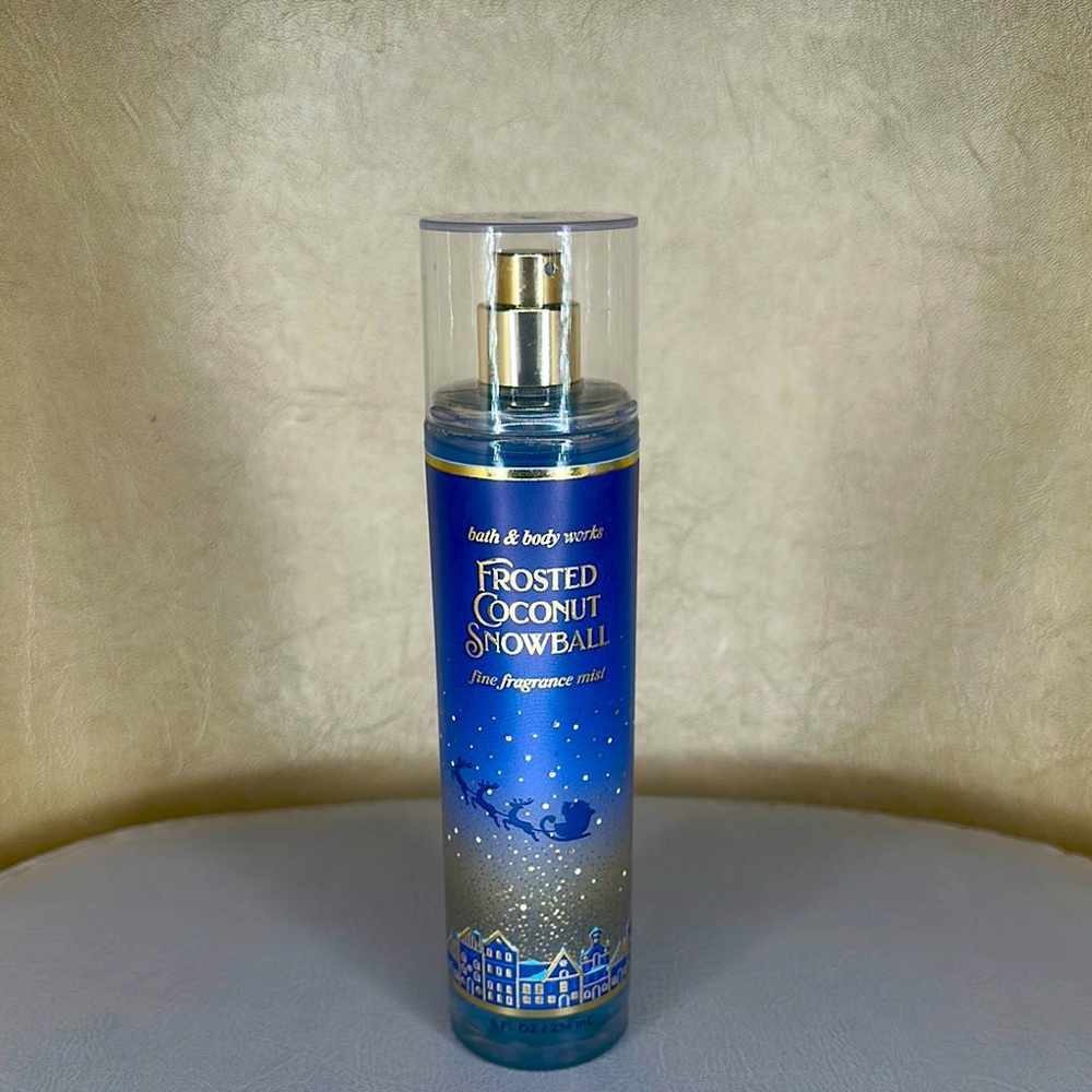 Bath & Body Works Frosted Coconut Snowball Fine Fragrance Mist - Blue